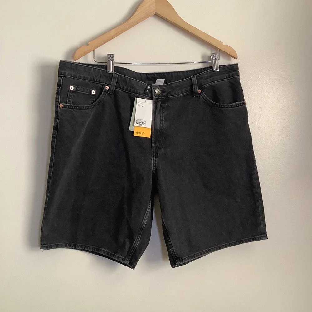 H&M Divided Women Black Denim Shorts SZ 14 Recycled Cotton Mid Rise 5-Pocket NWT